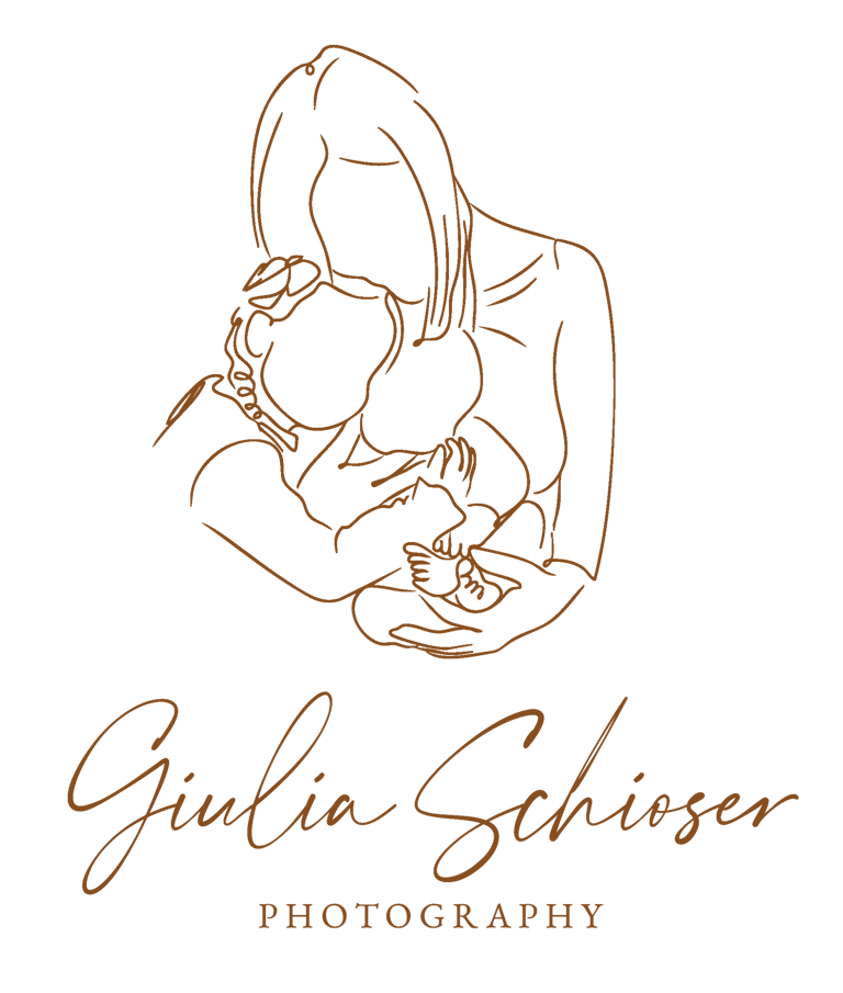Giulia Schioser Photography logo
