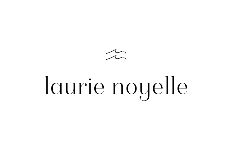 lau maria chris logo