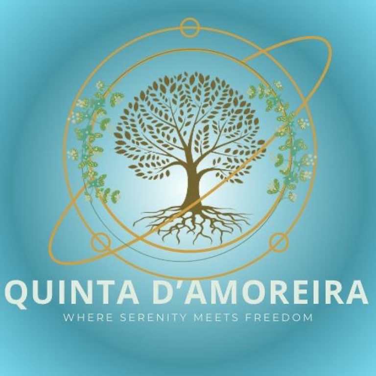 Quinta Amoreira - Refuge pour adultes au cœur de l'Algarve. logo