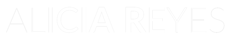 Alicia Reyes, compositora, directora de orquesta y fotógrafa logo