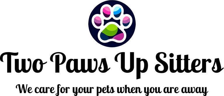 Two Paws Up Sitters logo