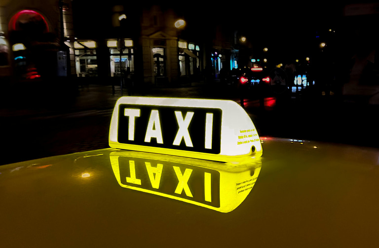 TAXI GARMISCH MO logo