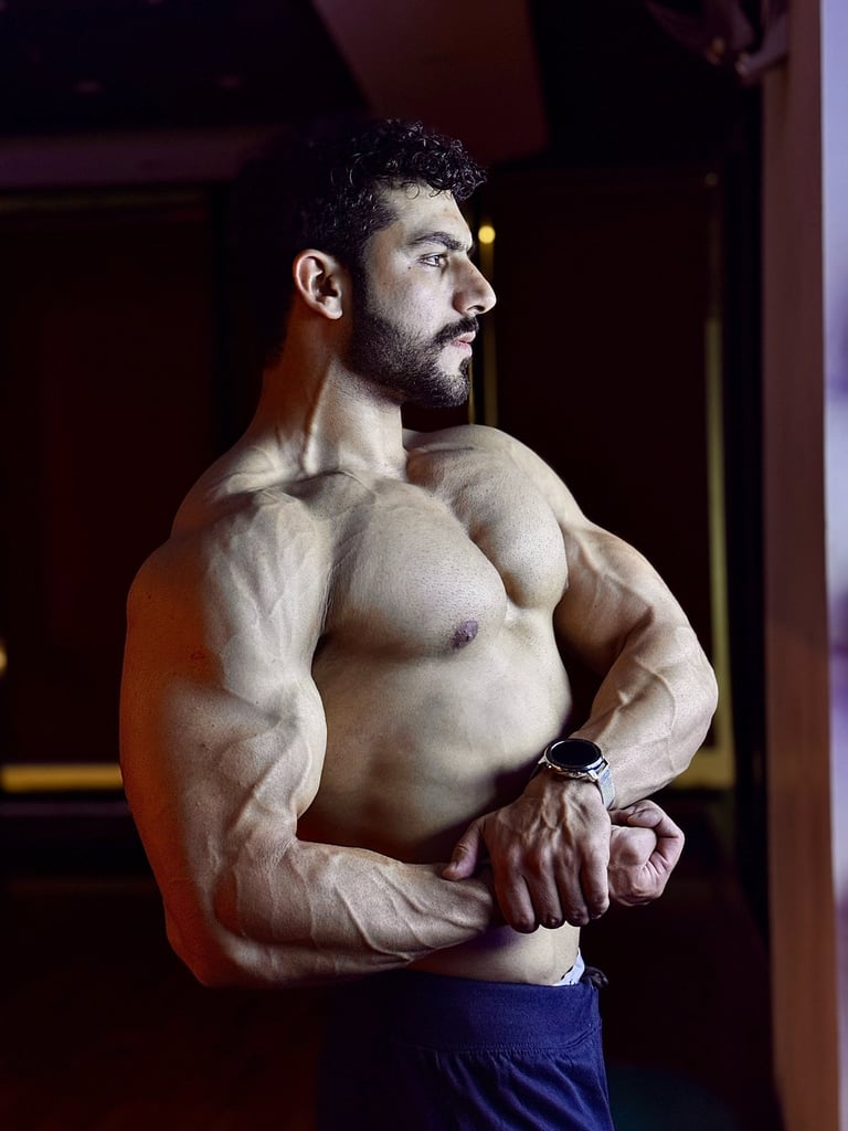 Asfand Khan Fitness instructor