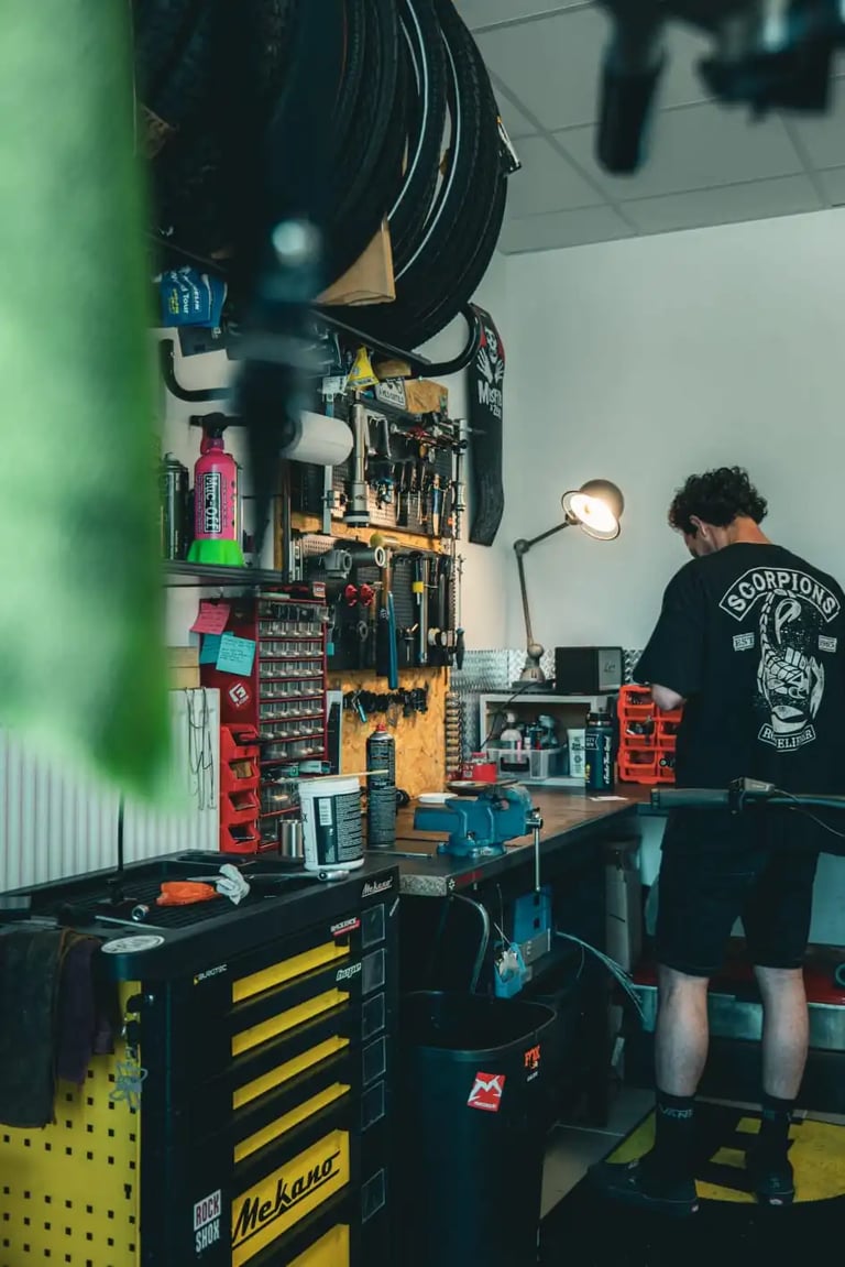 Photo de Yoann a l&amp;amp;amp;amp;amp;amp;amp;#x27;atelier le ceo d&amp;amp;amp;amp;amp;amp;amp;#x27; Happybike