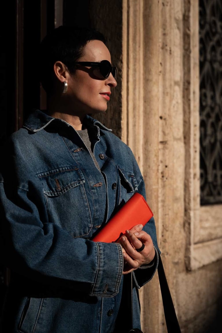 Fashion woman in old town photographer budva