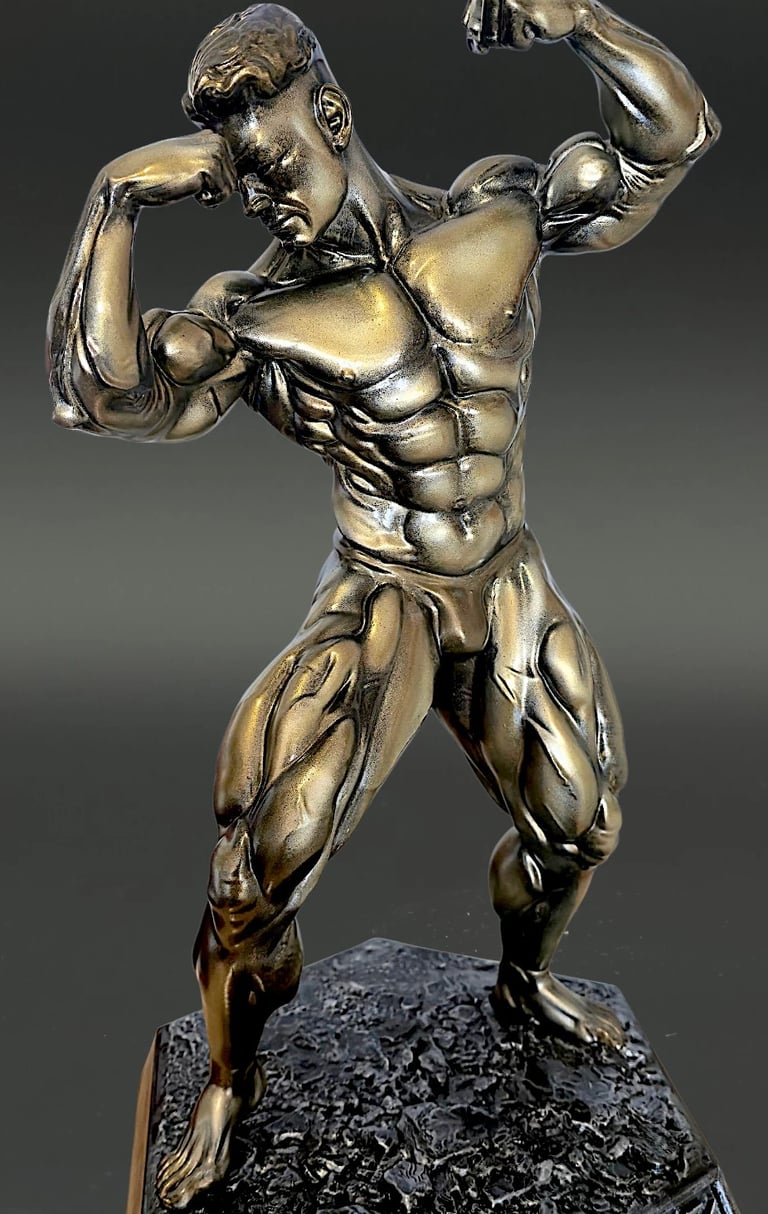 Escutura de 50cm artesanal de bronce hecha a medida