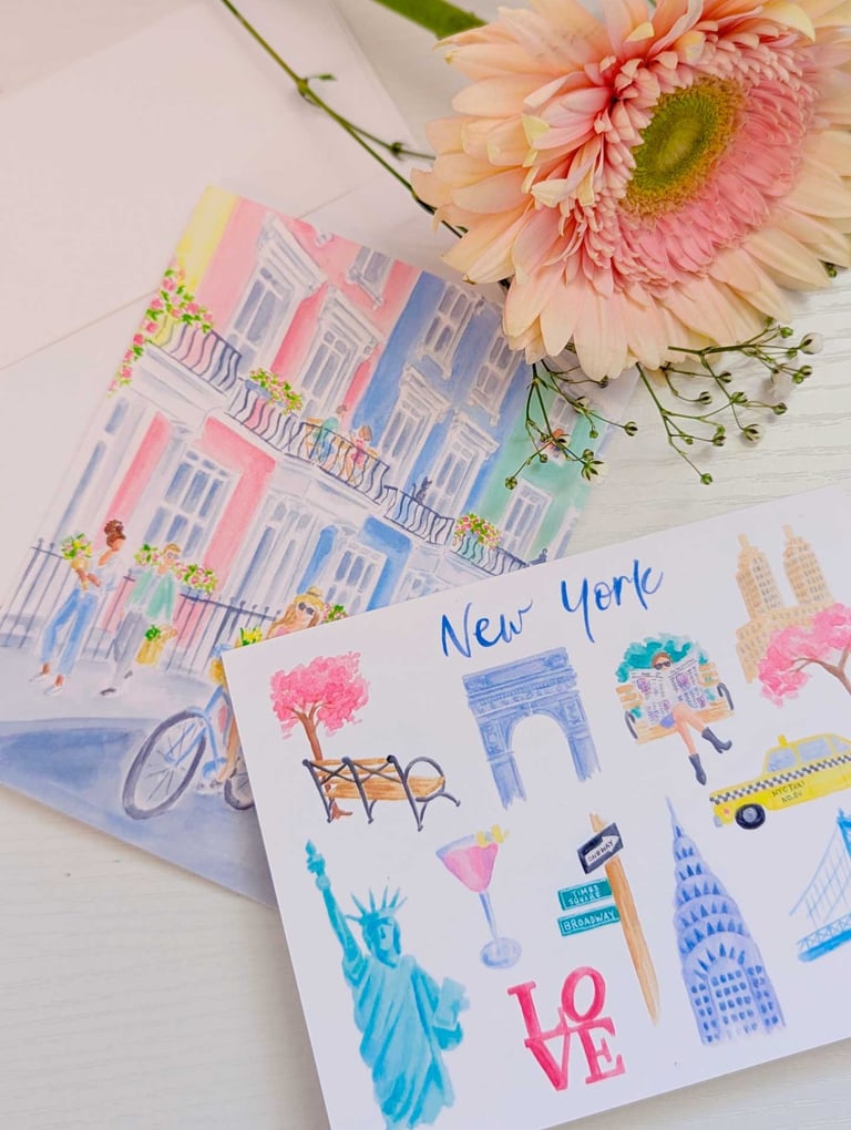 Greeting cards with New York City theme and Notting Hill London.