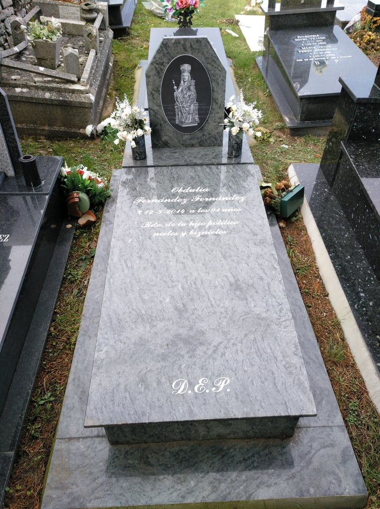 lapida marmoles salces