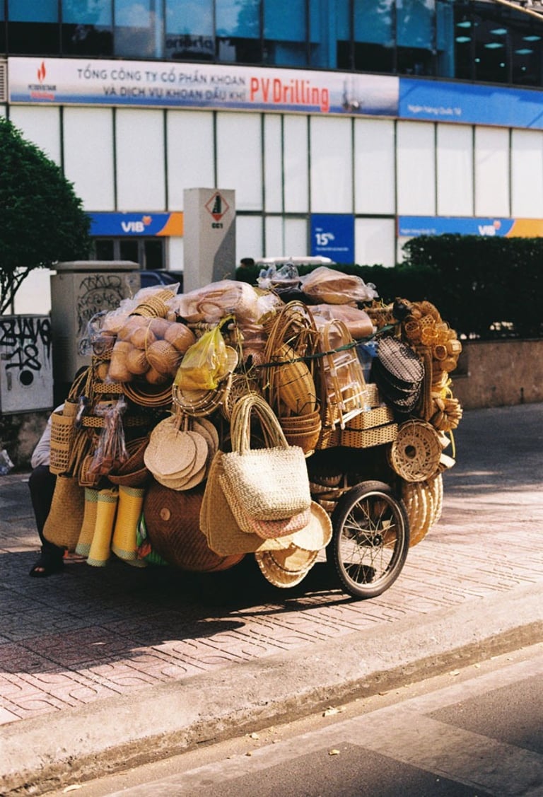 Street vendor of home decor in Saigon