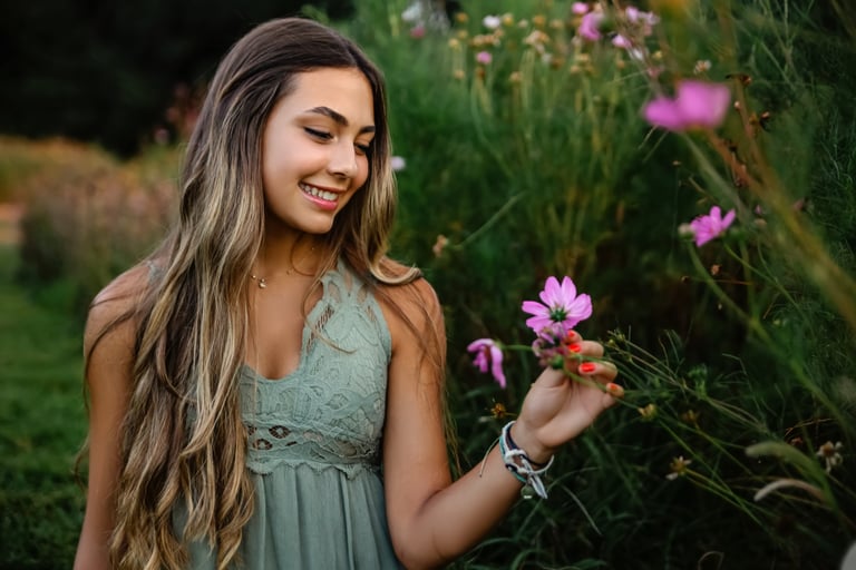 Lancaster PA senior picture photographer. Manheim PA Senior Picture Photographer. Senior Pictures