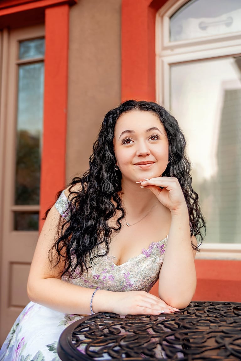 Lancaster PA senior picture photographer. Manheim PA Senior Picture Photographer