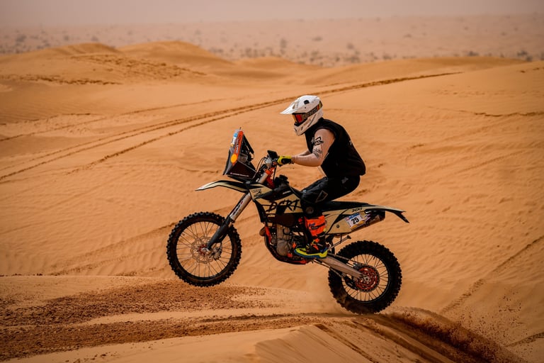 moto rally dans dunes