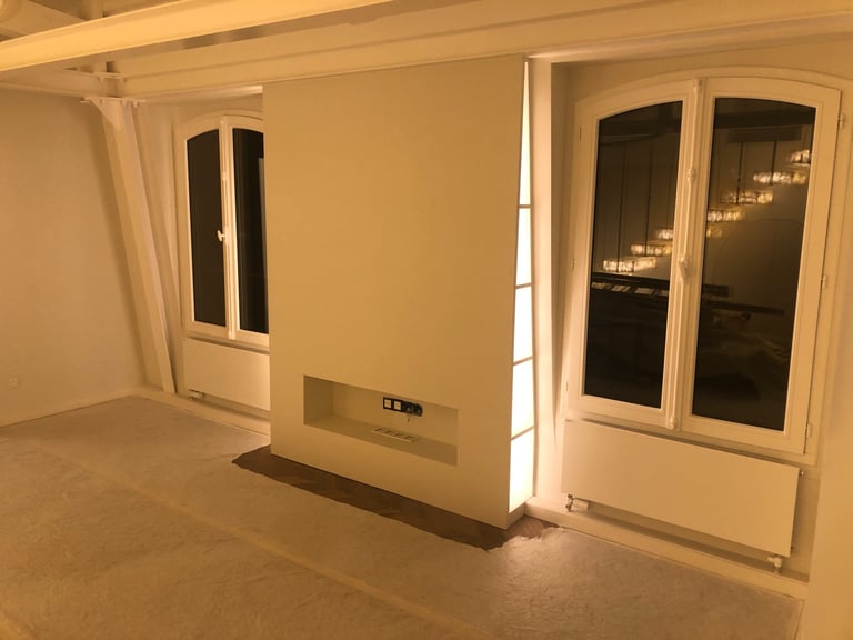 meuble TV rétroéclairé en sous pente