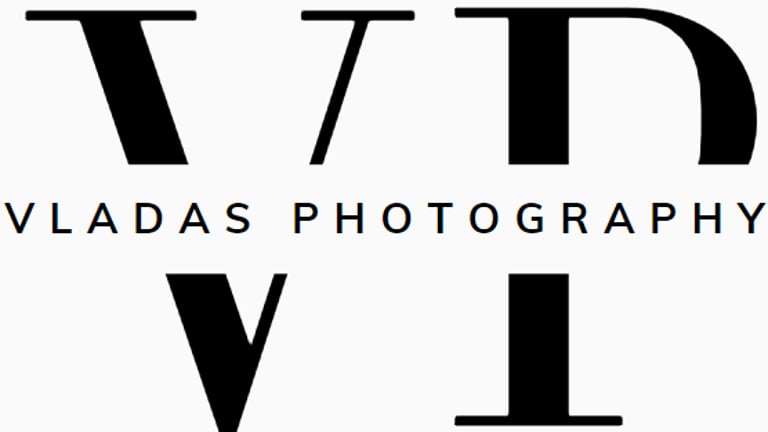 Vladas Photography logo