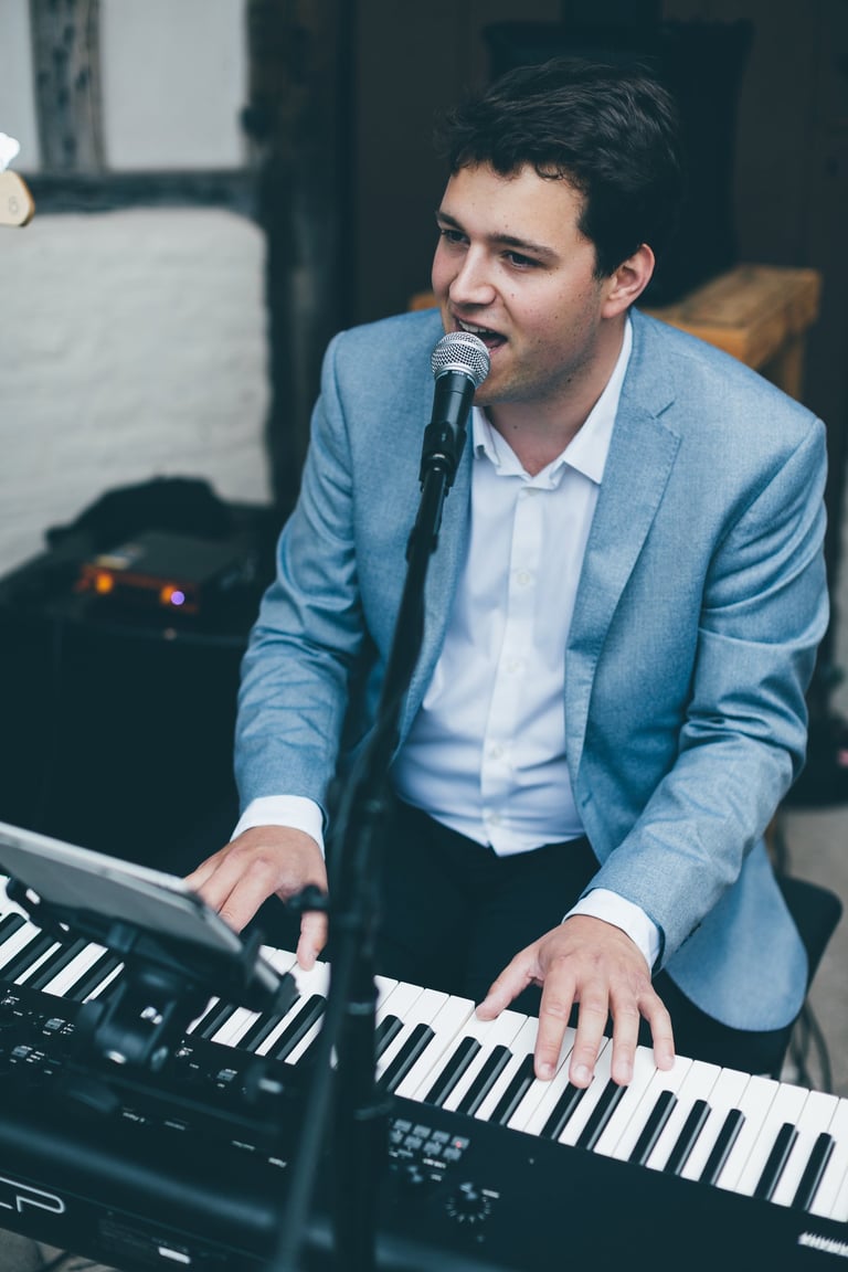 Lucas Parton - Piano-voix mariage Picardie