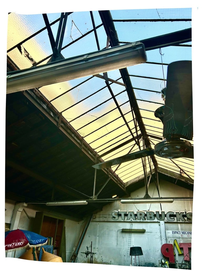 fresque, aménagement intérieur, brocante, vintage artiste Marseille , mer méditerranée