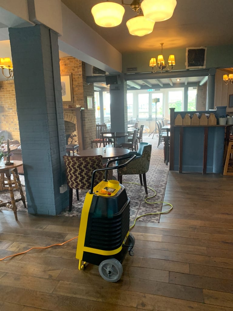 Waterside_ozon_generator_big