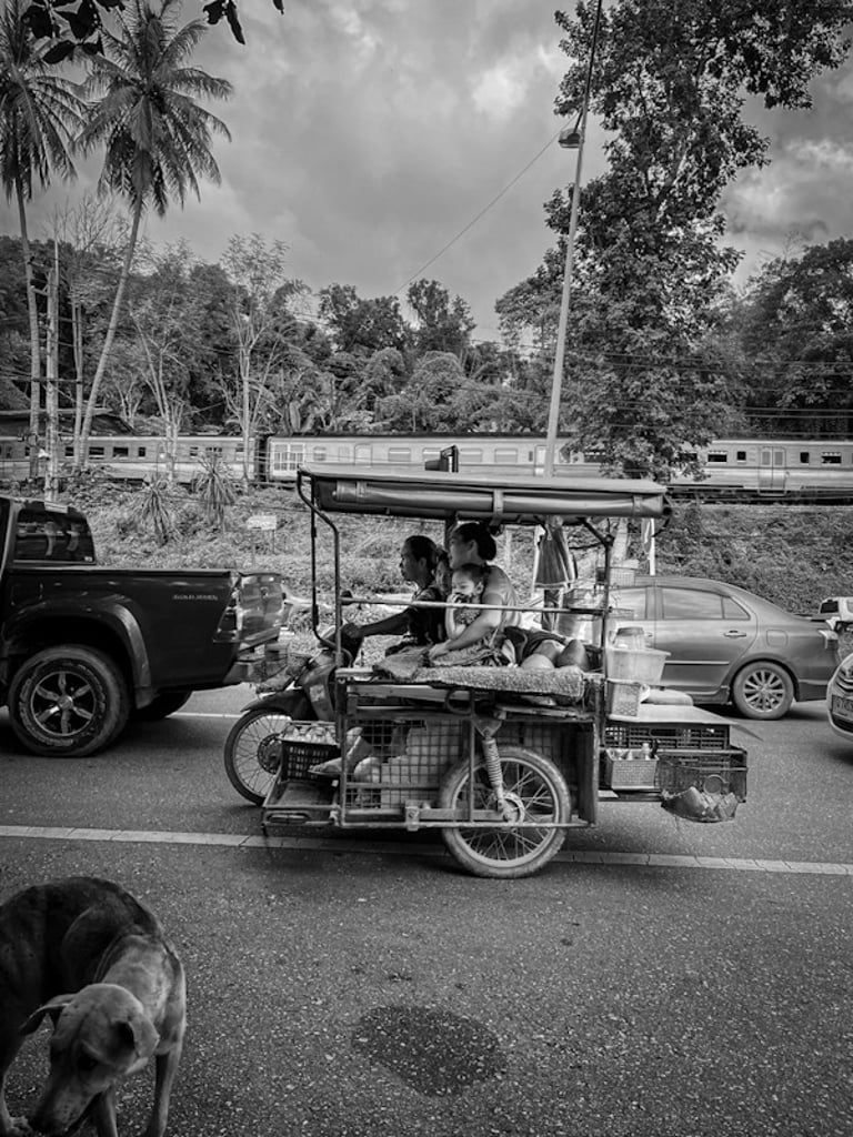 Food vendor on a motorbike in Indonesia