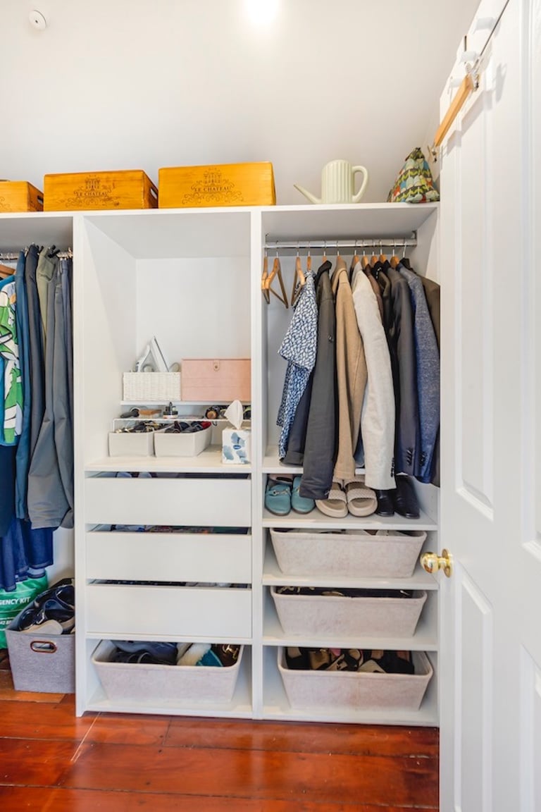 walk in wardrobe