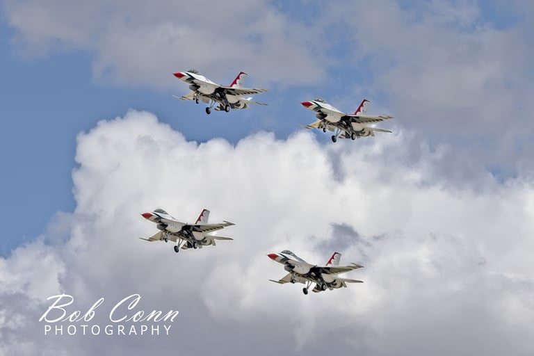 Thunderbirds | USAF F-16 Fighting Falcons
