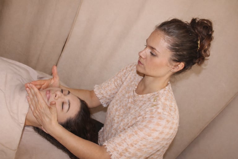 massage-therapie-sonotherapie-limoges-soin-visage-drainage-lymphatique-sophrologie-gestion-emotions-accompagnement