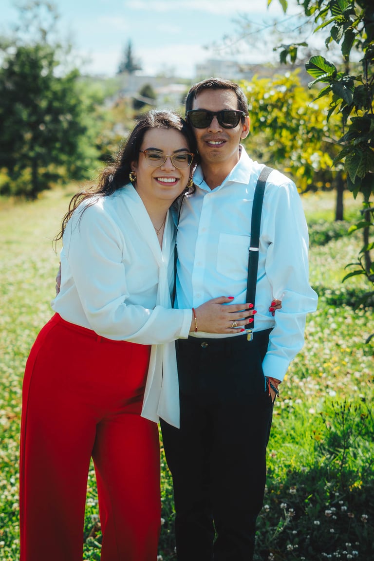 Retrato profesional familiar en Quito, Ecuador, lugar de la naturaleza con su hermano