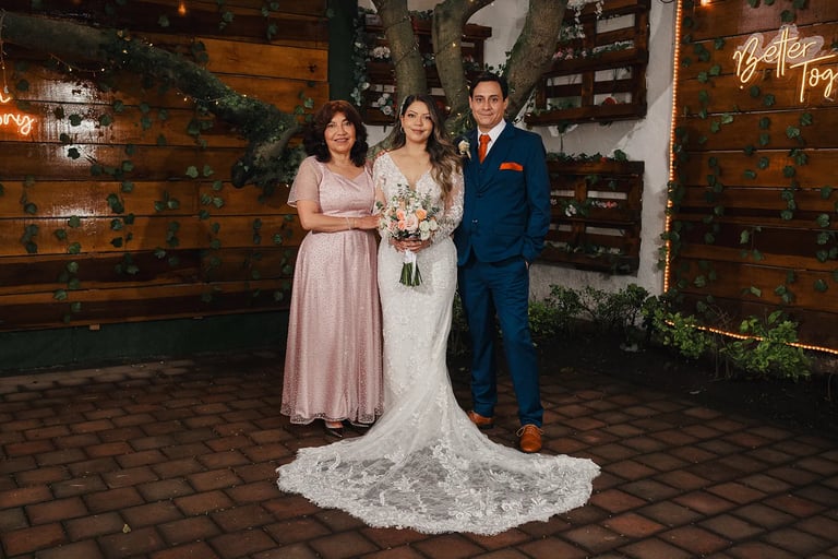 Foto grupal de bodas en Quito Ecuador