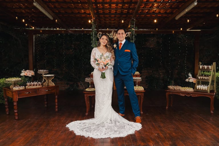Sesión de fotos de boda en Quito con recien casados en finca en Tumbaco