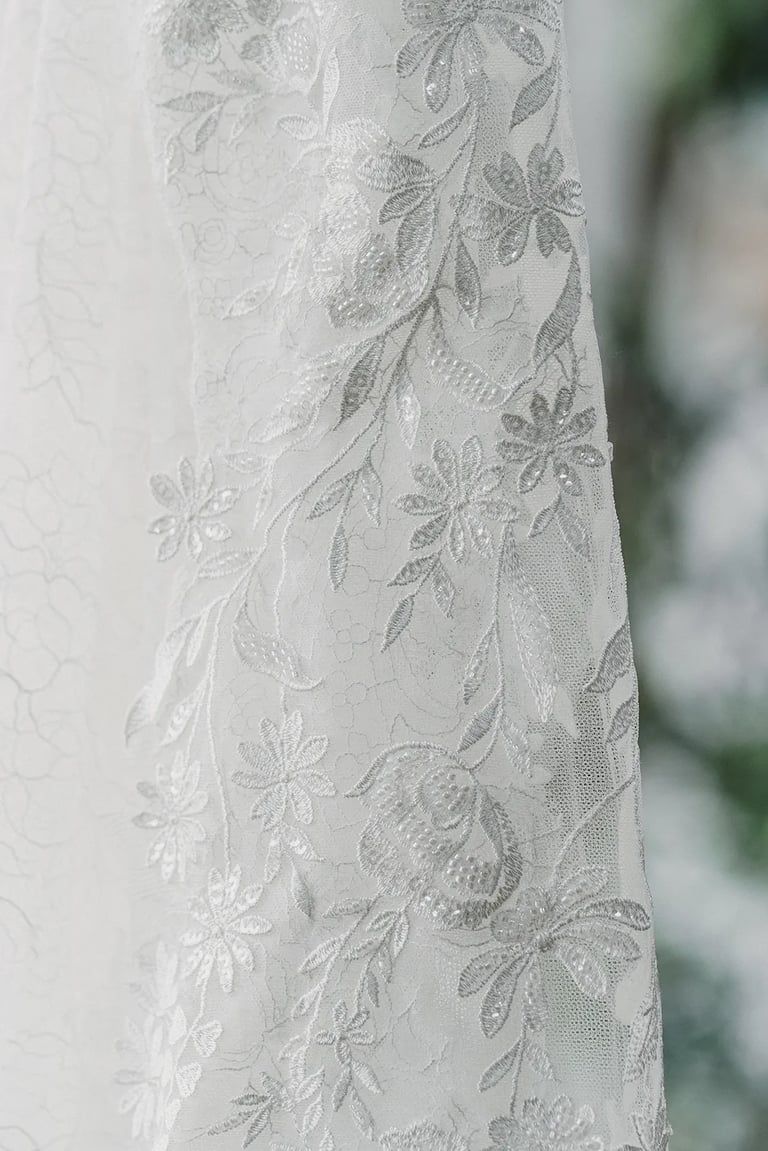 Detalle macro de vestido de novia