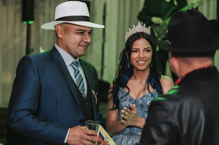 Foto de 15 años, fotógrafo quince años, quinceañeras, fotos, sesiones, sesión, fotografía, evento, profesional en Quito