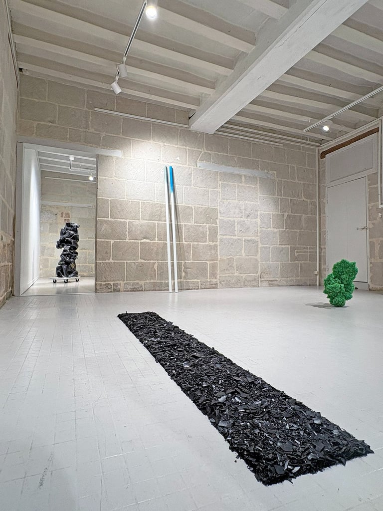 Le rocher de Sisyphe - Galerie Hors-champ - Exposition Art contemporain - Hélène Néraud - Nelson Aires - Samuel Aligand