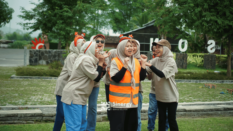 Paket Outbound & VW Tour Borobudur dengan aktivitas team building di alam terbuka Magelang