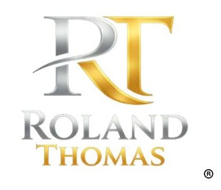 https://rolandthomas.uk/ logo