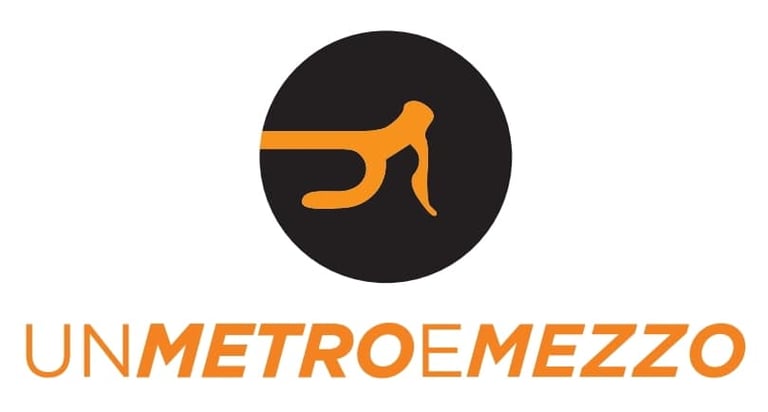 unmetroemezzo logo