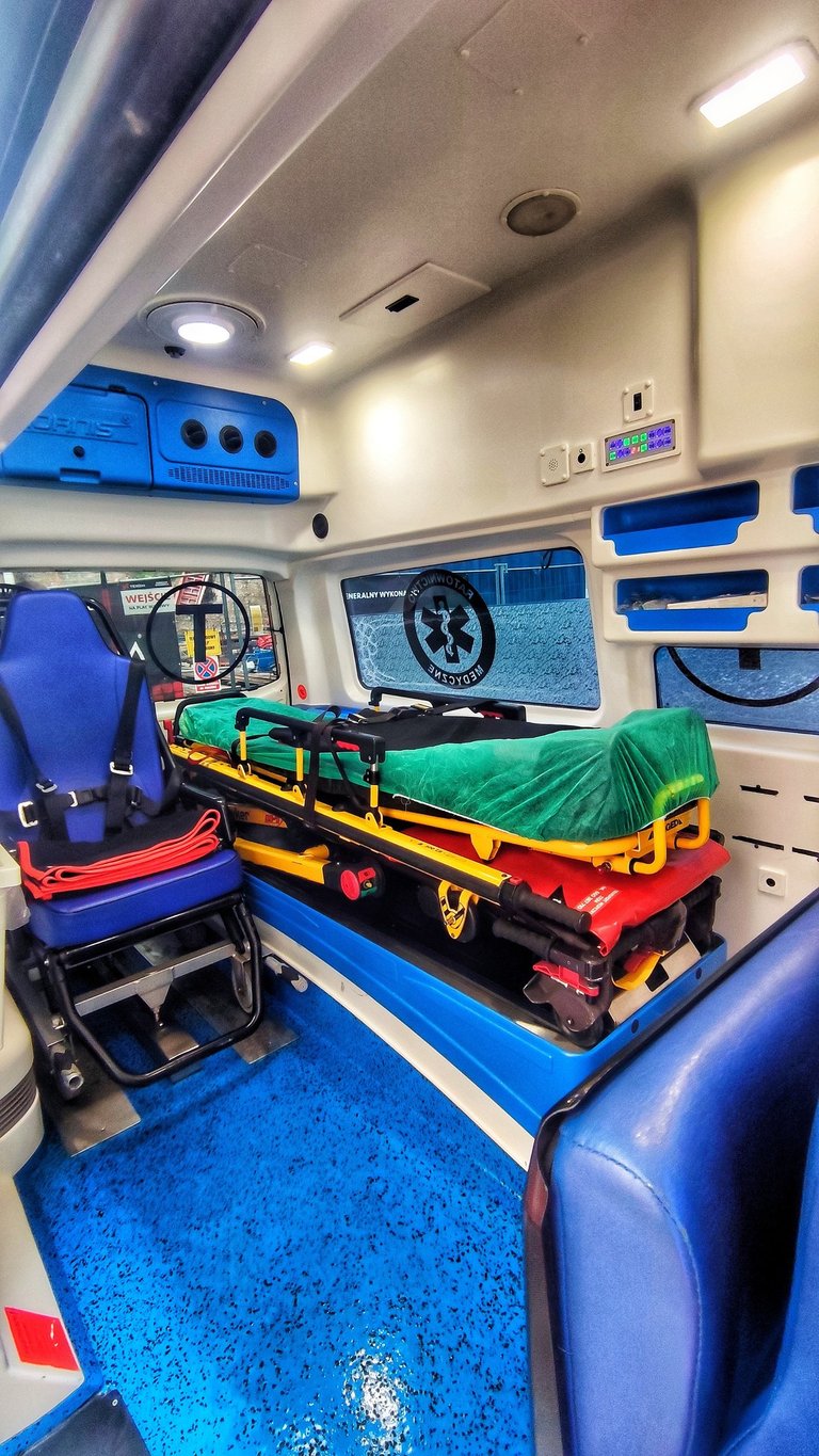 Transport Sanitarny Zięba