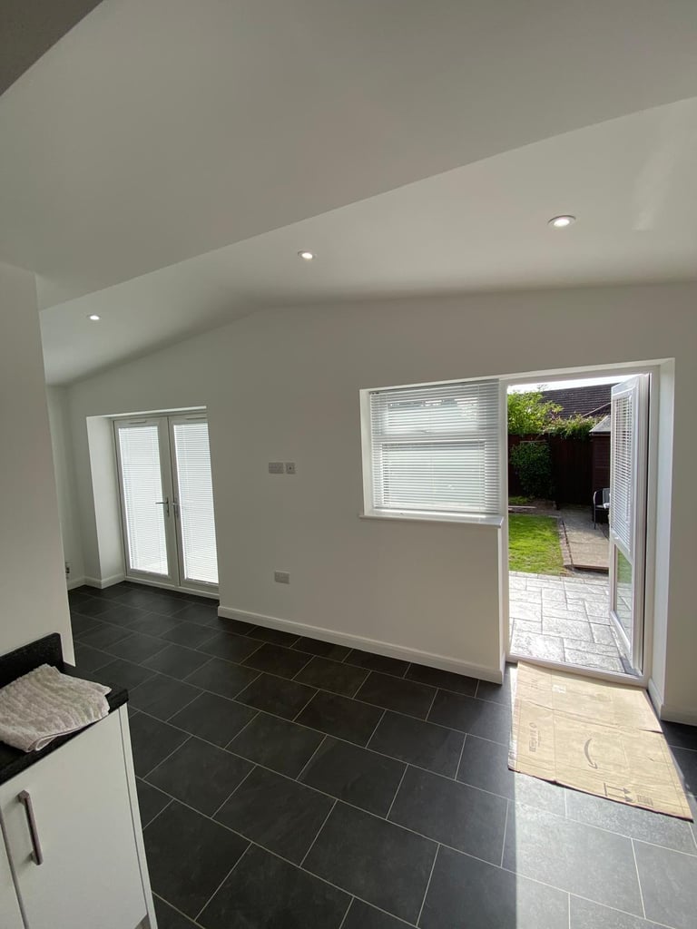 Bespoke airy kitchen extension