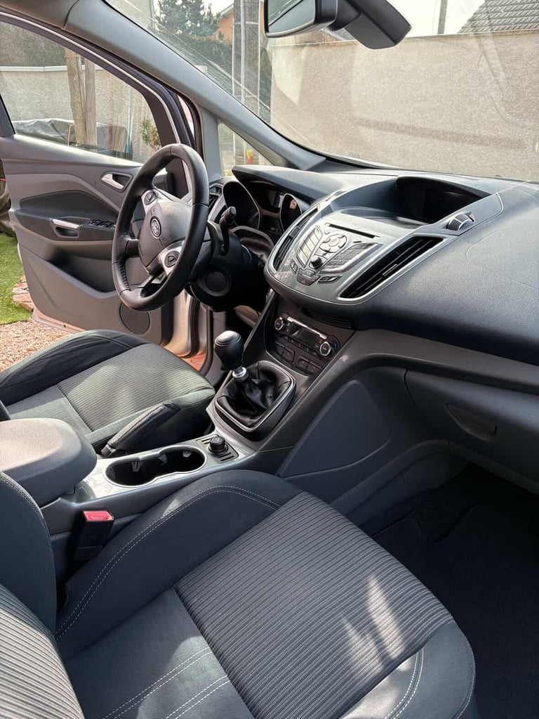 Nettoyage siège voiture avant après Ain