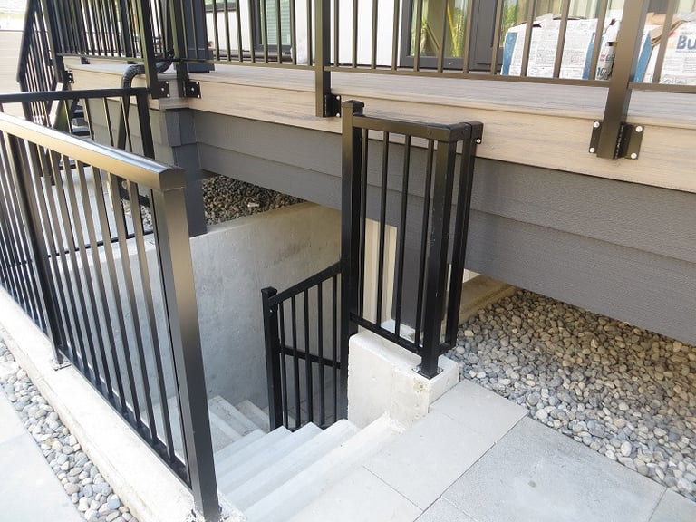 #APAMACONTRACTING #BURNABY #VANCOUVER #ALUMINUMRAILING