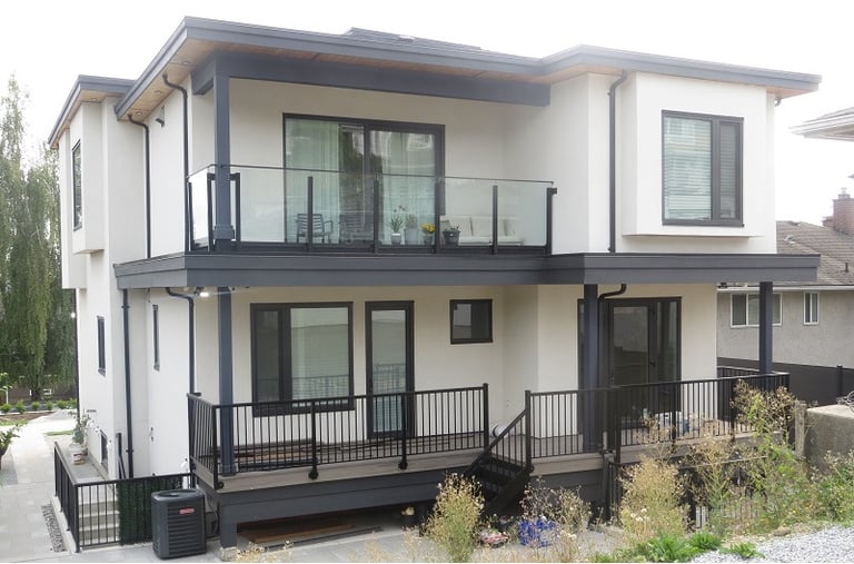 #APAMACONTRACTING #BURNABY #VANCOUVER #GLASSRAILING