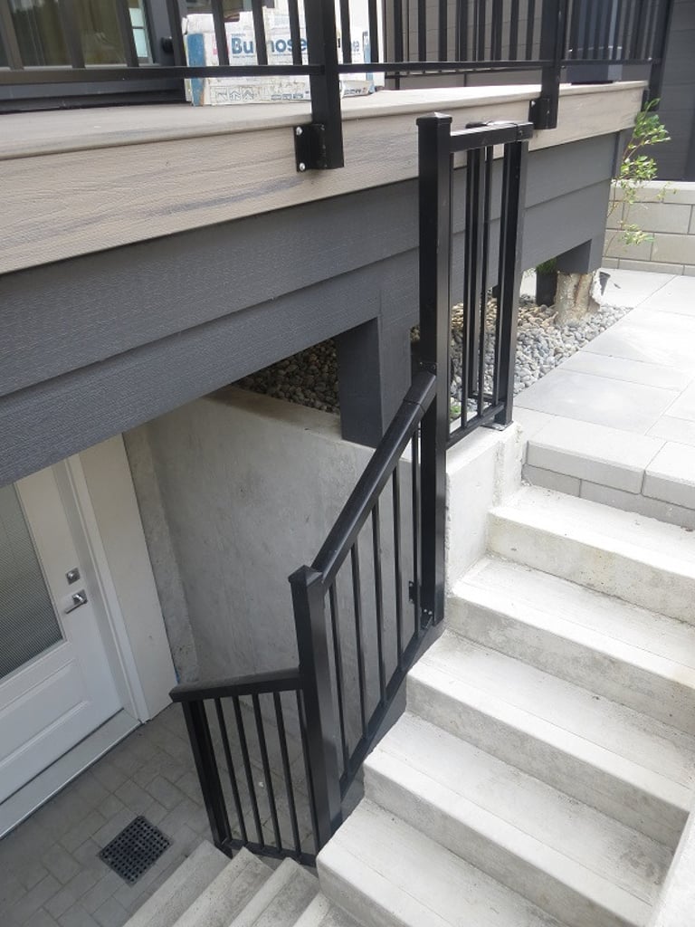 #APAMACONTRACTING #BURNABY #VANCOUVER #ALUMINUMRAILING