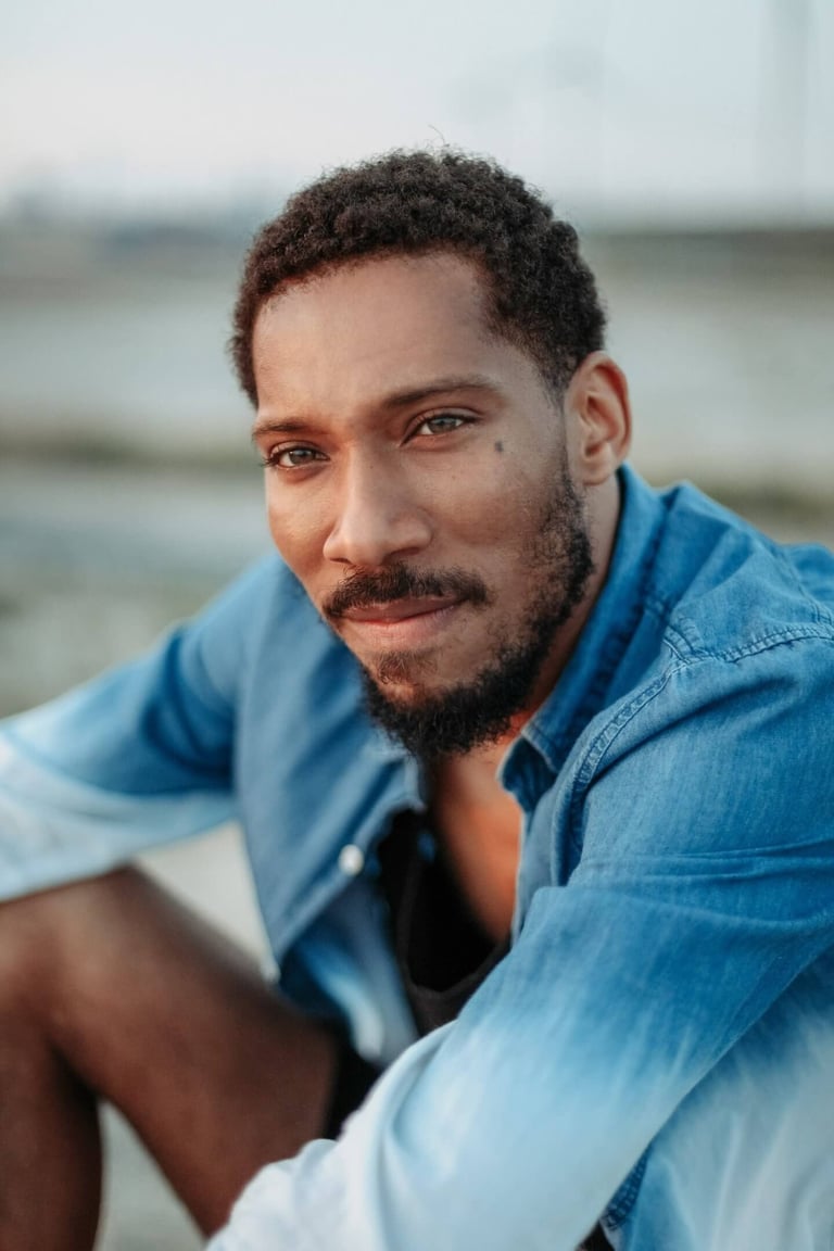 Personal photoshoot by the beach in Rotterdam. Portrait captured by Urte Foto