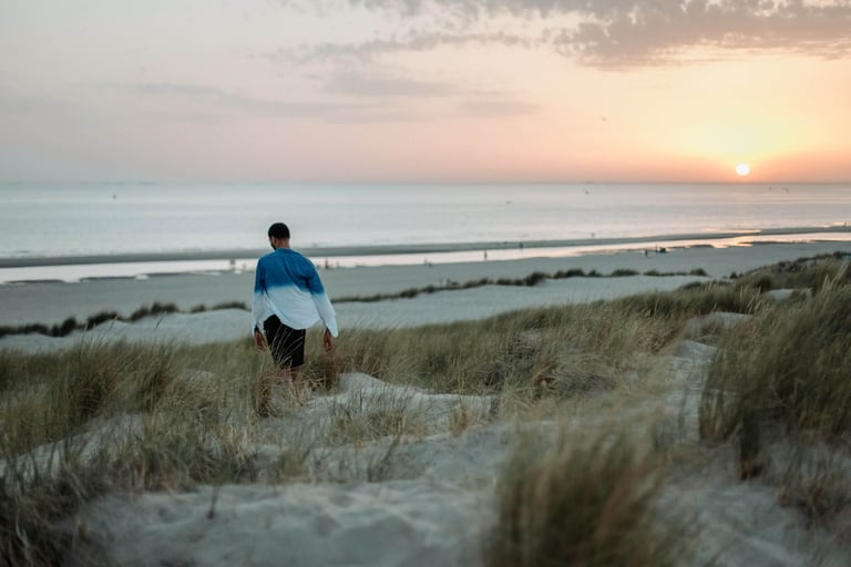 Personal photoshoot by the beach in Rotterdam captured by Urte Foto