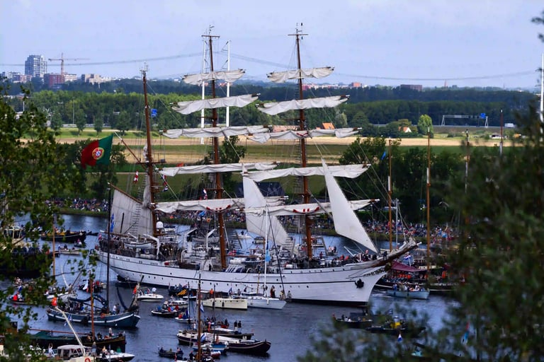 Sail-In