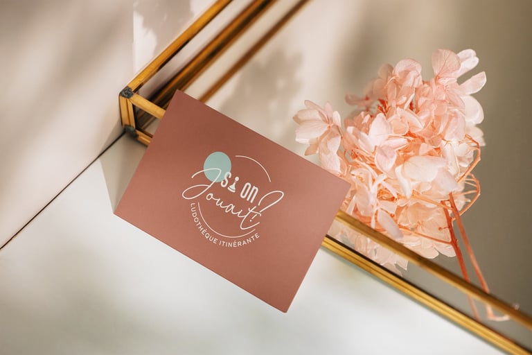 Carte de visite - support print par graphiste freelance Rennes