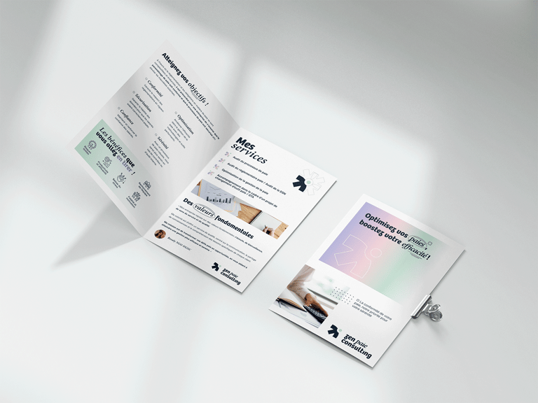 Dépliant print original - création visuelle par graphiste freelance Rennes