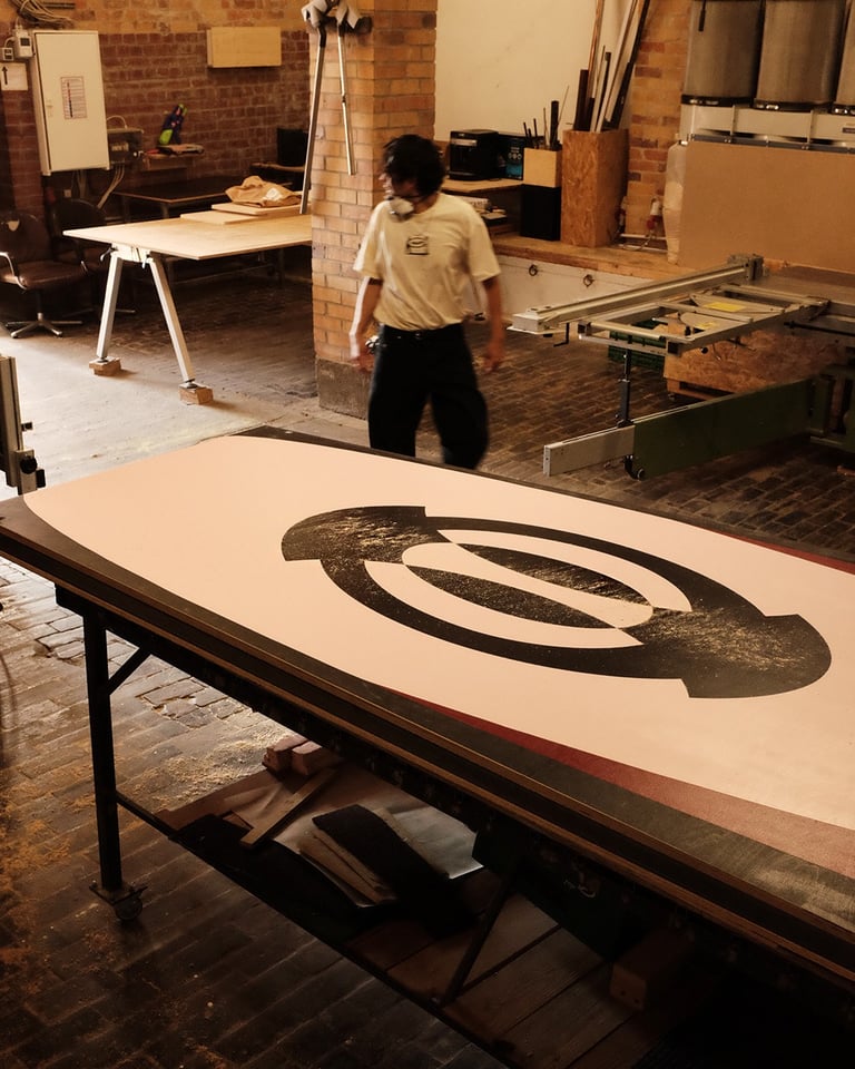 Behind-the-scenes analog editorial for "Leave your mark" © Philipp Schäfer 