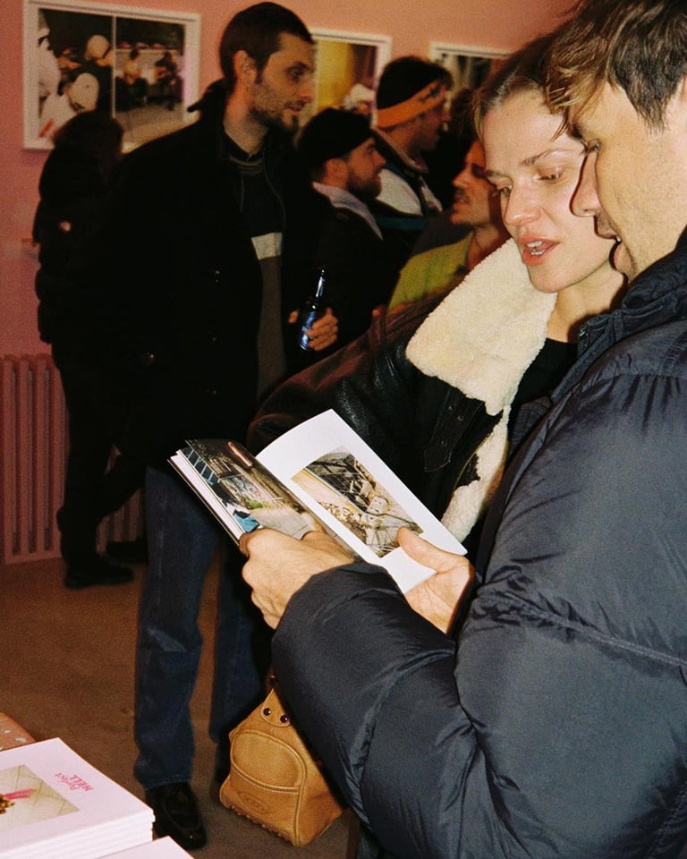 Exhibition catalogs being watched during the Perfect HELL™ event