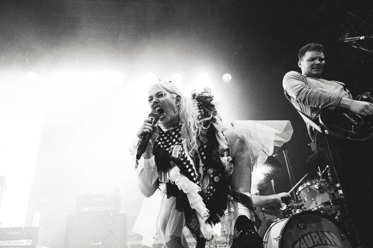 Lauran Hibberd / La Cigale, Paris / Concert