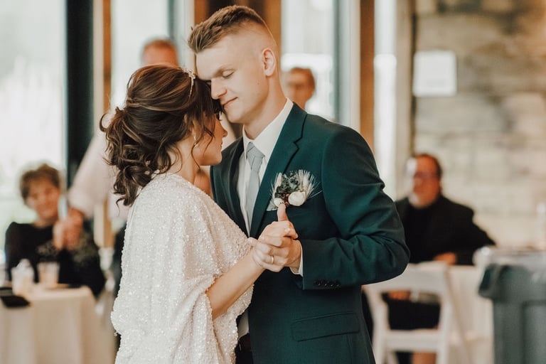 bride and groom first dance, Snowline Acres