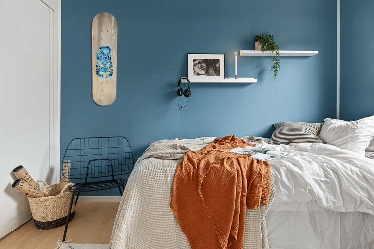 Efin art on wall